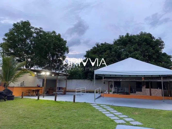 Chácara no Morada Nova piscina, área gourmet e amplo espaço