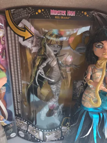 Boneca Doll Cleo de Nile Reel Drama lacrada 