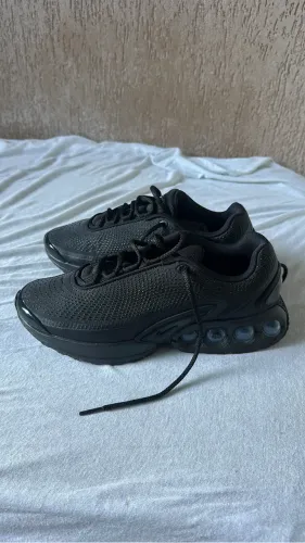 Air max DN All Black. NUNCA USADO
