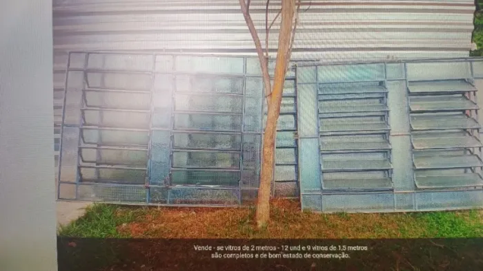 12 Vitro de 2 metros e 9 vitros de 1,5 completos e de bom estado.