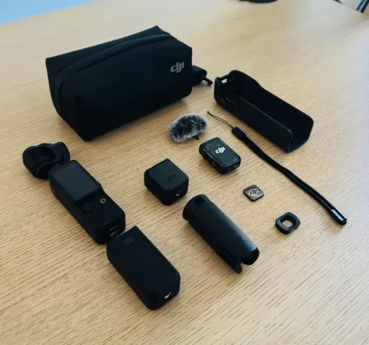 Câmera DJI Osmo Pocket 3 - Creator Combo