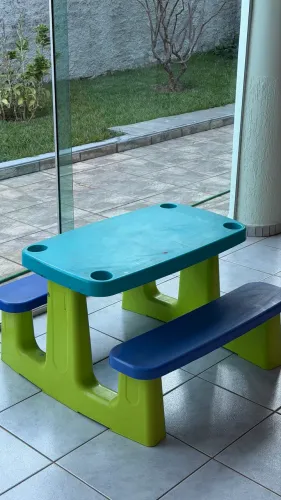 Mesa Infantil com Bancos à Venda