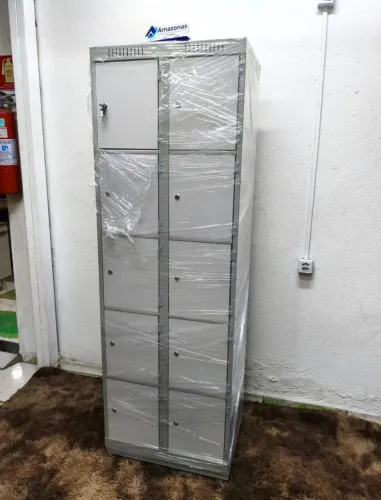 Roupeiro 10 Portas com Tranca - Usado