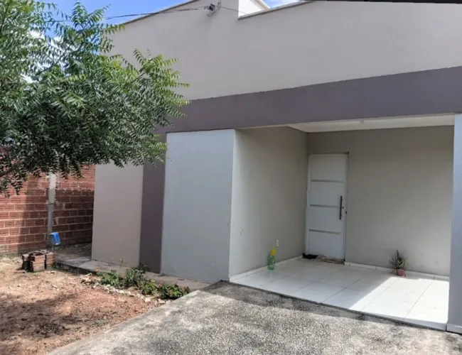Casa em altos vendo ou alugo