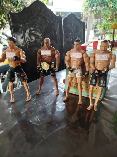 Bonecos articulados lutadores do UFC