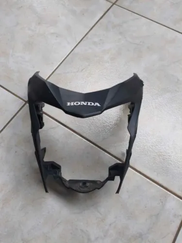 Vendo Carenagem Farol Cb 250f Twister 2018+ Original -- Possui apenas um raladinho leve