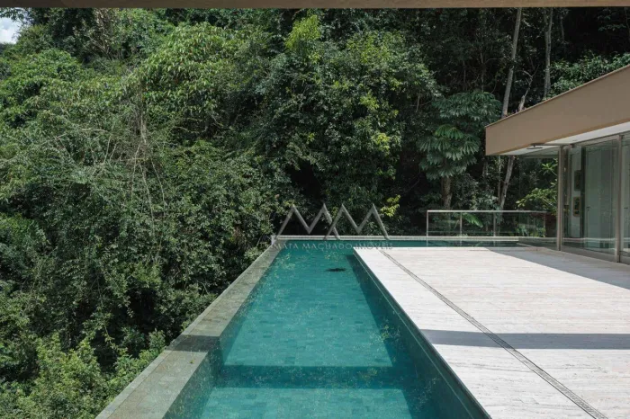 Casa à venda no condomínio Bosque da Ribeira | 800 m² - 3 suítes