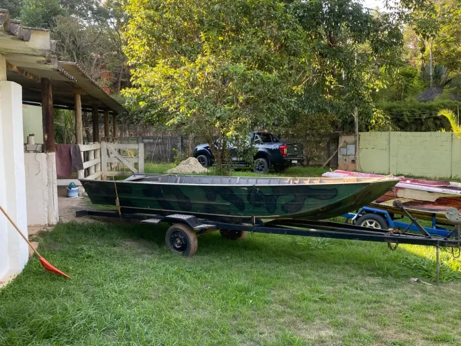 Vendo barco e carretinha
