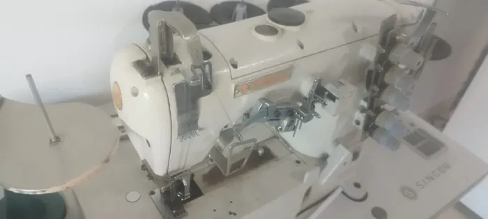 Máquina de costura