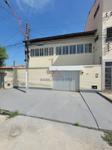 Casa de Pavimento em Lourival Parente - Teresina