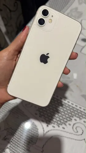iPhone 11 - 64GB (sem marcas de uso)