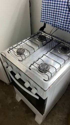 fogão 4 bocas em excelente estado ótimo forno