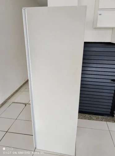 Armário de parede