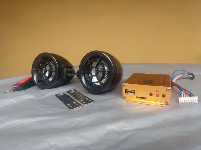 Sistema de Áudio som integrado com alarme para moto MP3 FM USB SD controle remoto!!! 