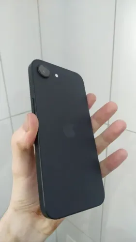 Iphone 16e 128gb (Garantia até Maio 2027)