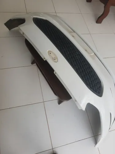 Par de para-choque Ka sedã 2019