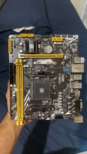 Placa mãe A520 REVENGER