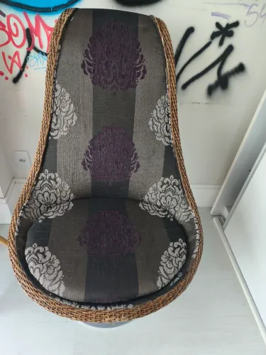 Poltrona giratória 