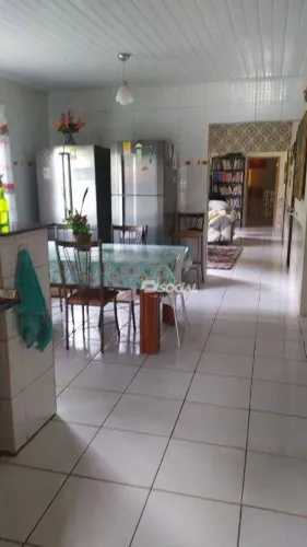Casa com 4 dormitórios à venda, 240 m² por R$ 300.000,00 - Planalto - Guajará-Mirim/RO