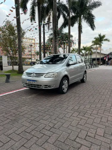 Volkswagen Fox Plus 1.6mi/ 1.6mi Total Flex 8V 4P 2005