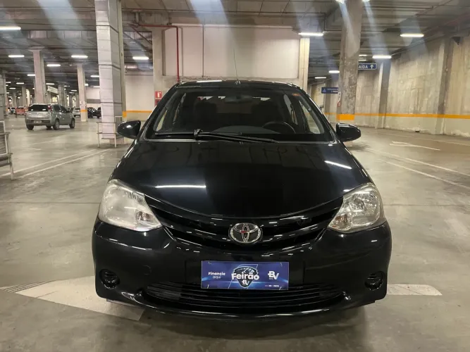 Toyota Etios X Sedan 1.5 Flex 16V 4P Mec. 2014