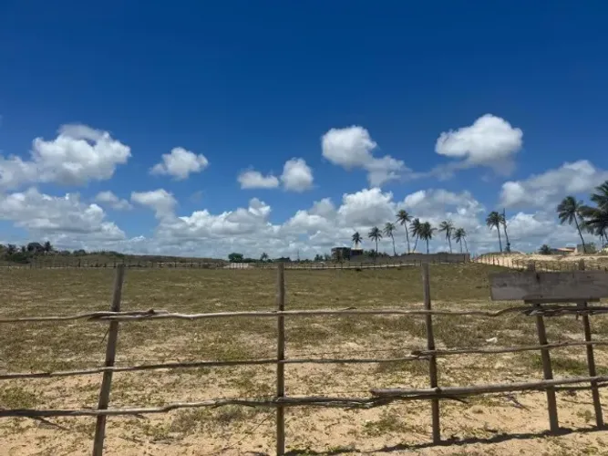 6.400 m² Terreno Pé na Areia