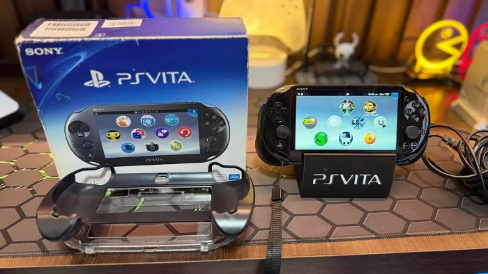 Ps Vita Slim, completo, Impecável, 32 + 128gb