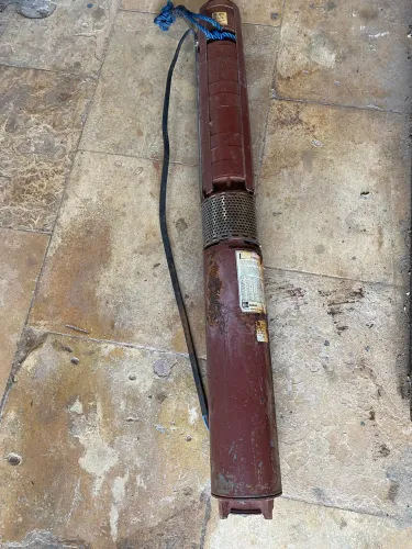 Bomba submersa Ebara