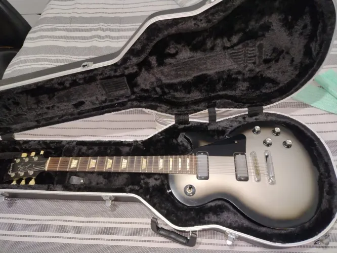 Guitarra Gibson Tribute 1970 Silverburst