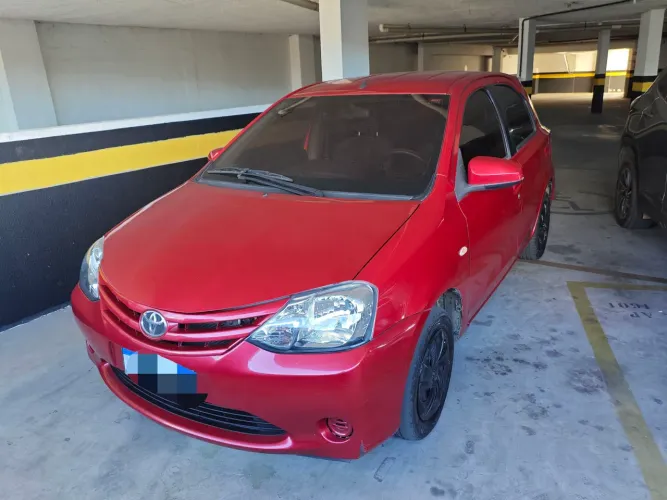 Toyota Etios XS 1.5 Flex 16V 5P Mec. 2014
