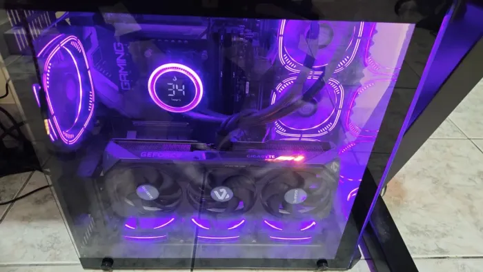 PC gamer High End RTX 5070