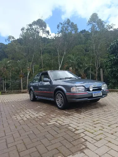 Ford Escort XR3 1.8 / 1.6 Beneton/form./laser 1990