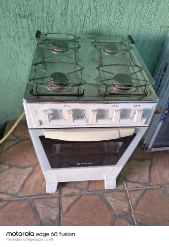 Fogão atrás tudo ok 