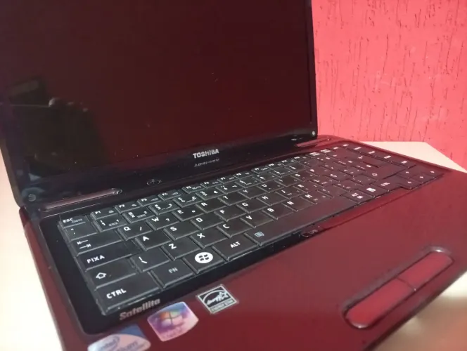 Notebook Toshiba Satellite L645 S1402