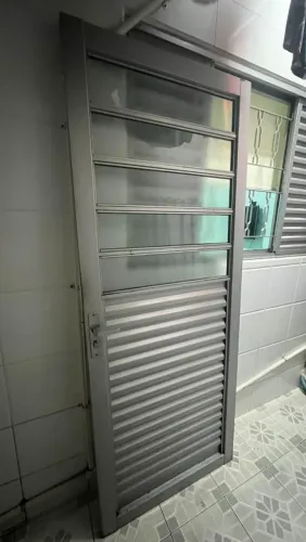 Porta tipo sassazaki 