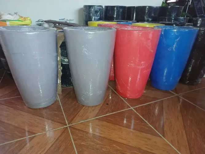 Fabrico e vendo esses vasos de plantas de concreto 