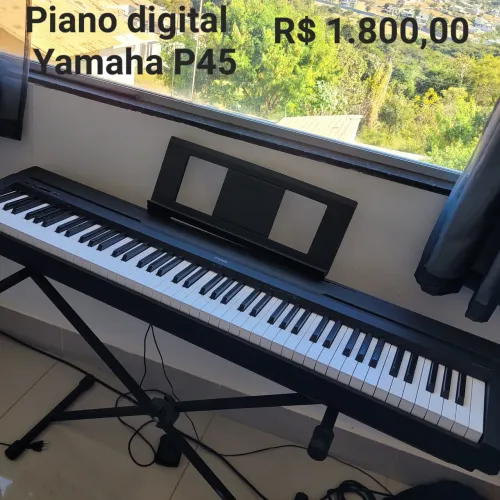 Piano digital Yamaha P-45