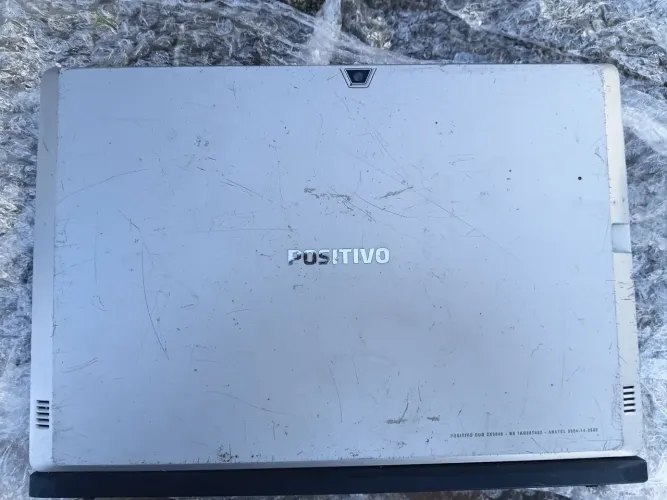 Notebook netbook positivo zx3000 com defeito 