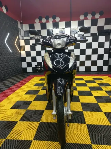 Biz 125 ES, ano 2014
