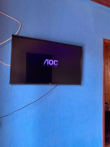 Tv AOC