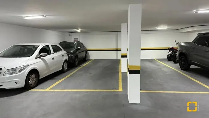 Garagem Comercial no Centro de Florianópolis Felipe Schimidt Golden Tower