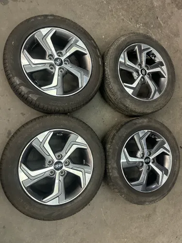 Rodas 17 Creta original Hyundai+ pneus Pirelli scorpion 