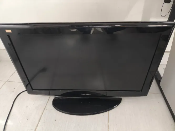 TV Samsung 32" LCD - Para Conserto ou Retirada de Peças