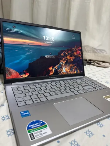ASUS Vivobook