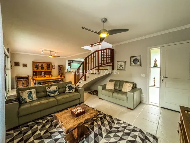 Casa em Condomínio à venda com 110m², 4 quartos, 1 suíte, 2 vagas no bairro Praia Barra do