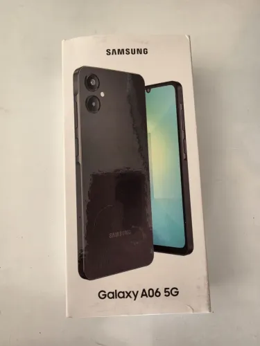 Samsung Galaxy A06 5G semi novo. Usado em menos de 1 ano sem nenhum defeito