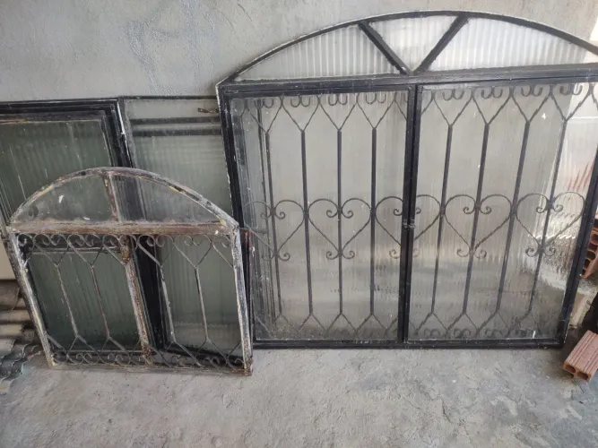 Janela e porta e ferro completa