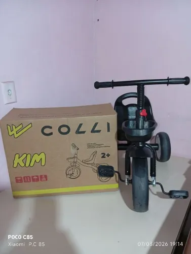 Triciclo da marca Colli_Kim