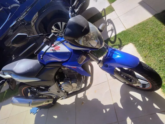 CB 300R 2013 AZUL E BRANCO