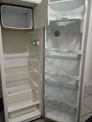 Vende de Geladeira